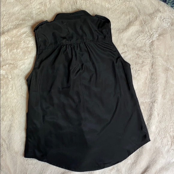 Sleeveless polyester top - Picture 3 of 3